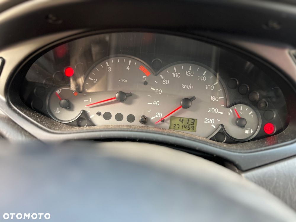 Ford Focus 1.8 TDDi Ambiente - 7