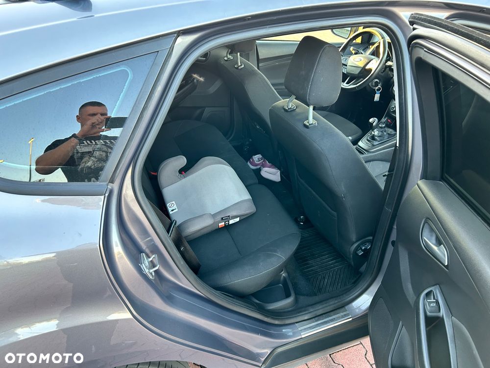 Ford Focus 1.0 EcoBoost SYNC Edition ASS - 18