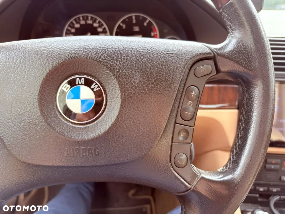 BMW Seria 5 - 26