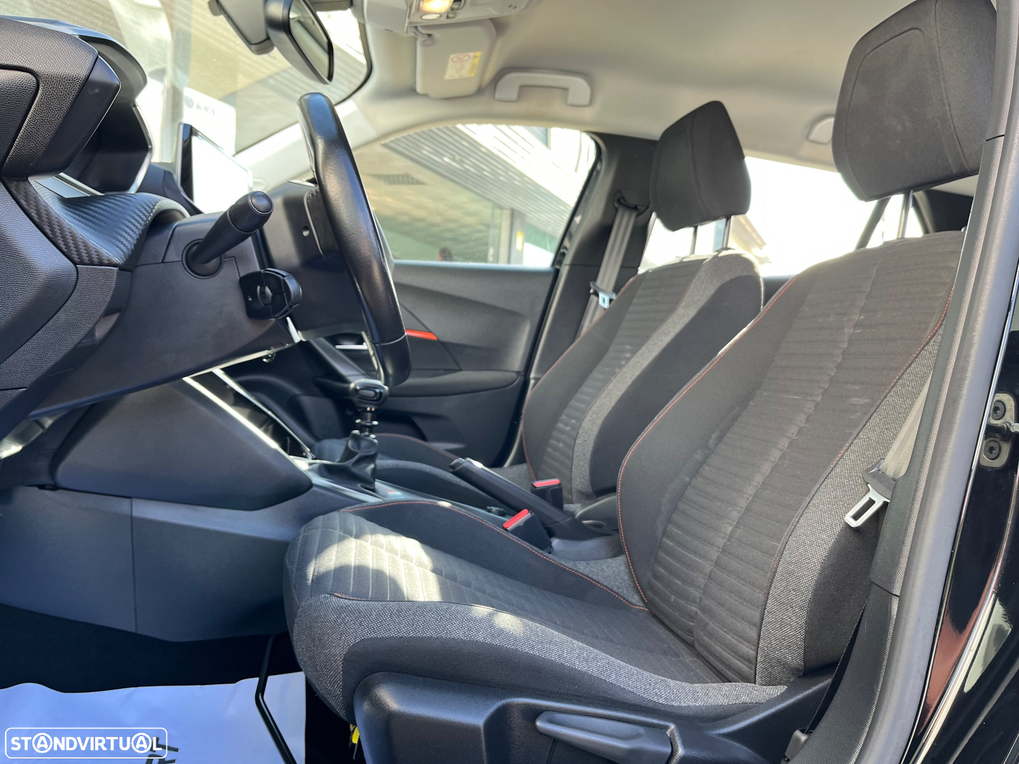Peugeot 2008 1.2 PureTech Active Pack - 13