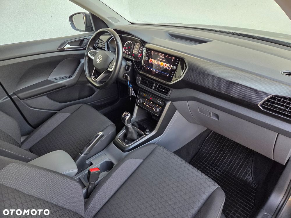 Volkswagen T-Cross - 10