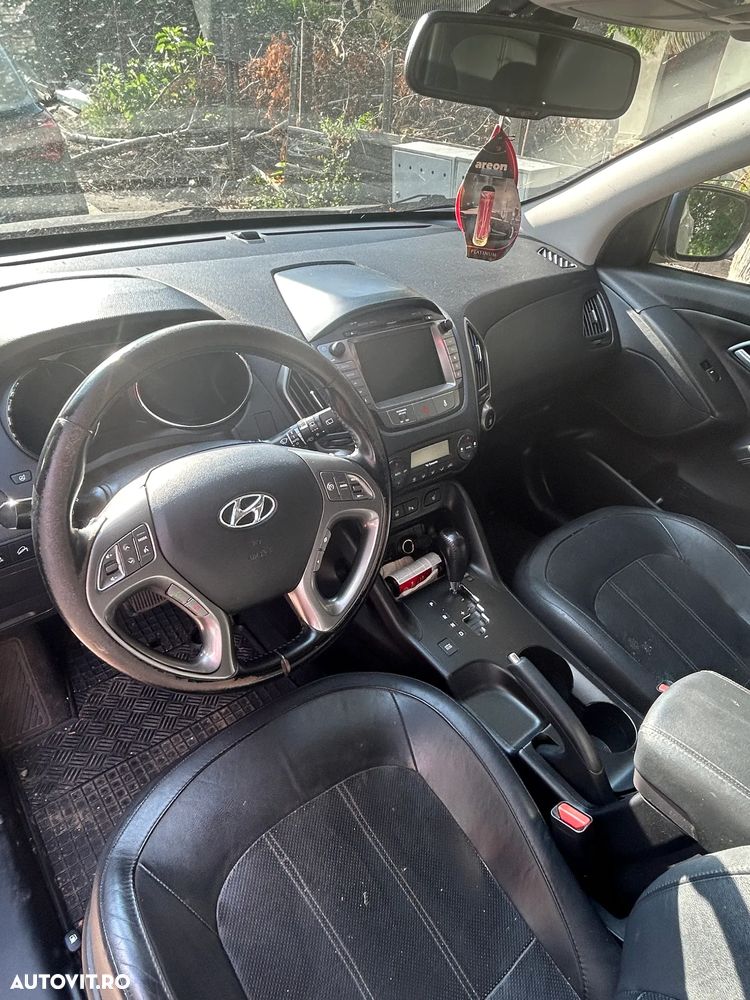 Hyundai ix35 ver-2-0-crdi-high-4wd-gls-aut-luxuryplus - 10