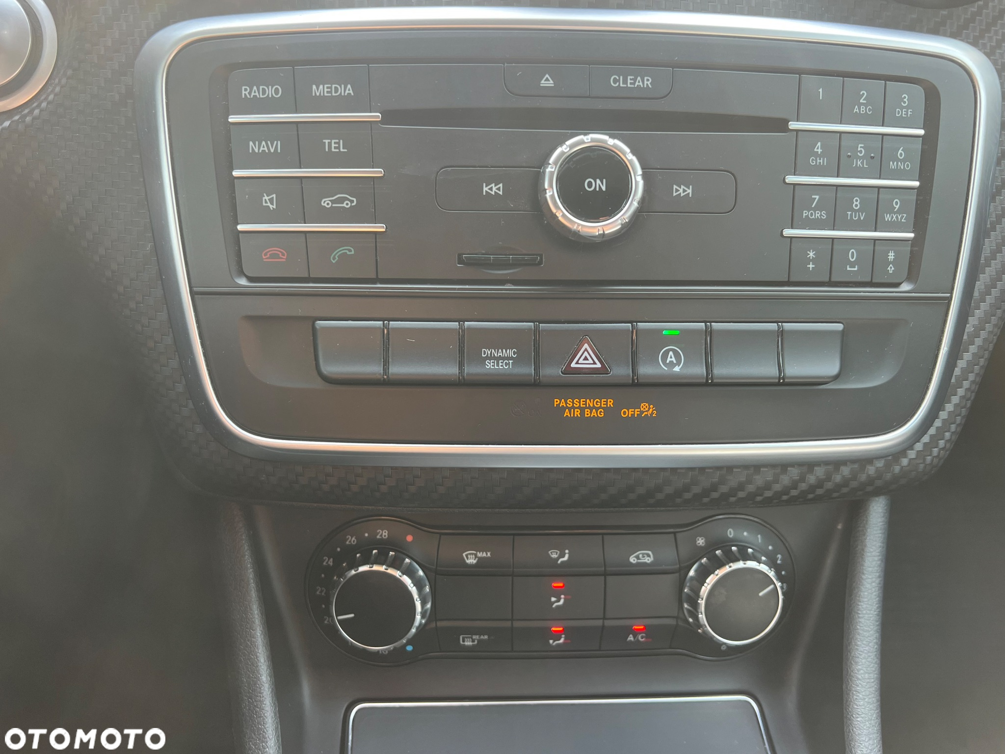 Mercedes-Benz GLA 200 d 4-Matic - 27