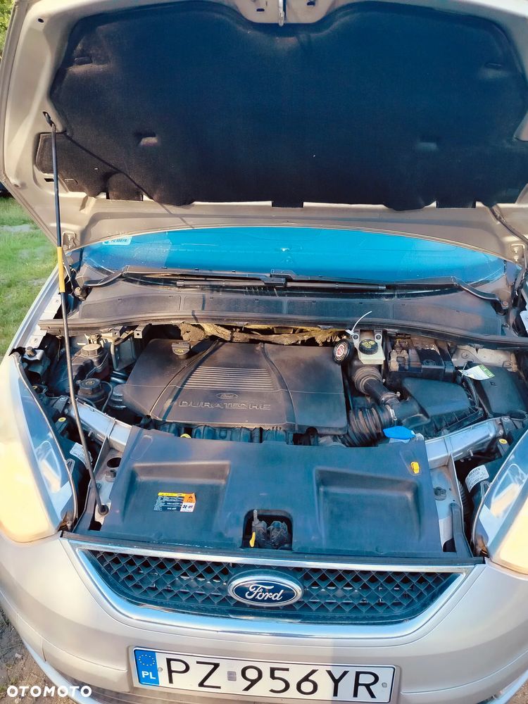Ford Galaxy 2.0 Ghia - 15