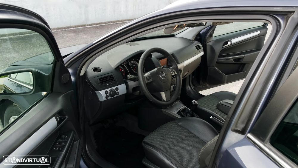 Opel Astra Caravan 1.7 CDTi Cosmo M6 - 4