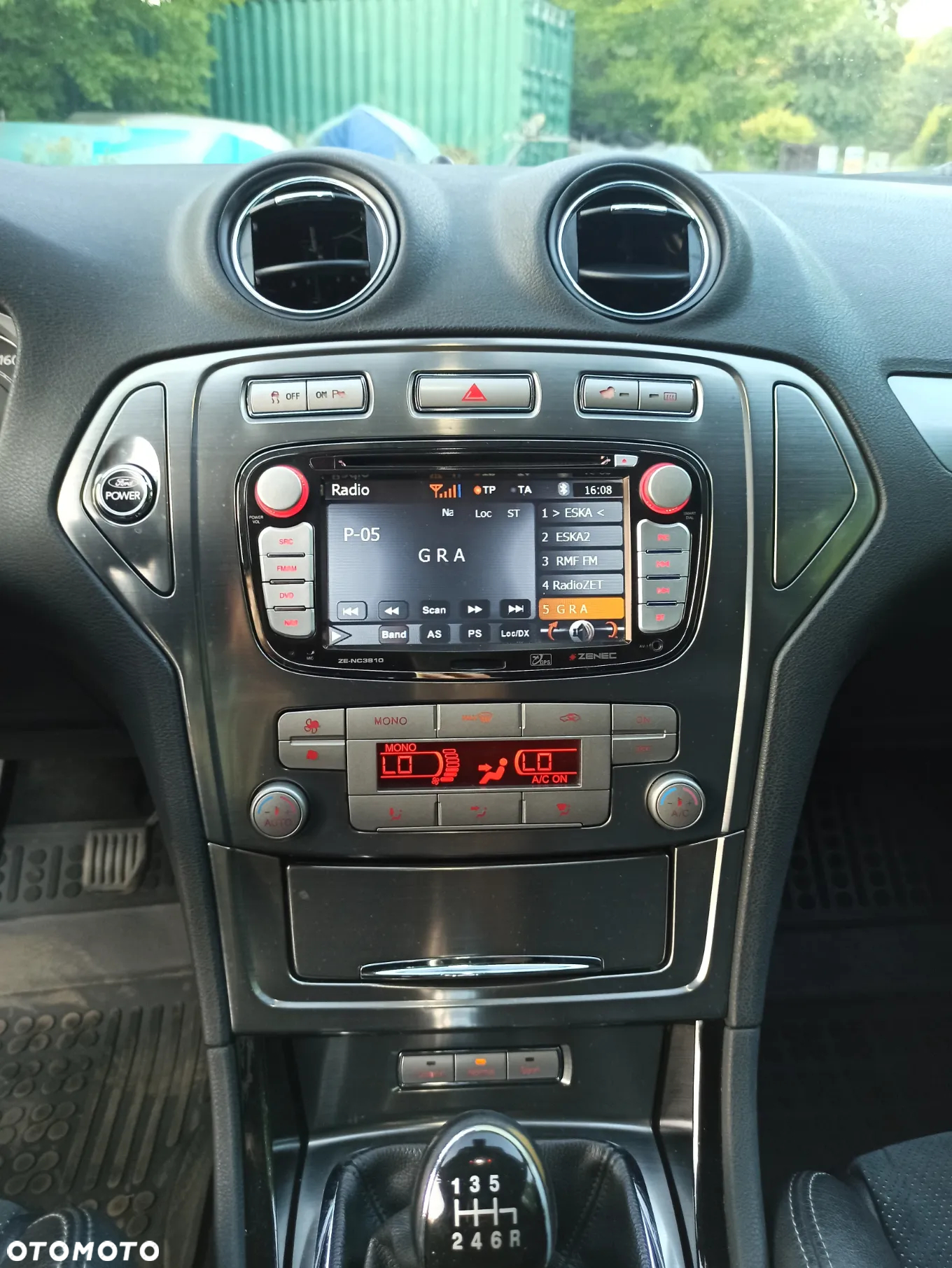 Ford Mondeo 2.5 Titanium X - 16
