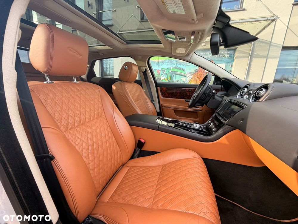 Jaguar XJ 3.0 V6 Kompressor Portfolio - 33