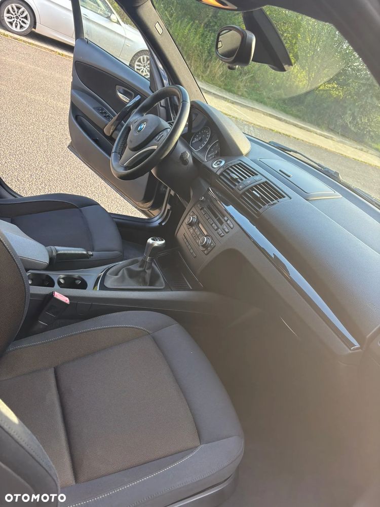 BMW Seria 1 116i - 29