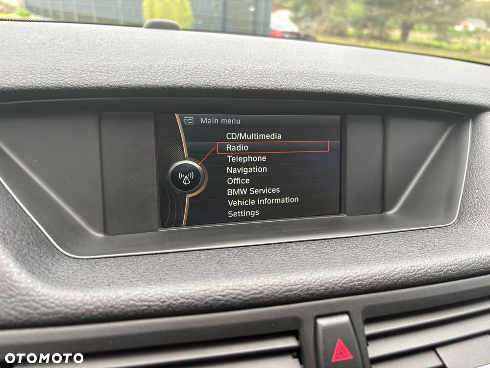 BMW X1 sDrive18d xLine - 6