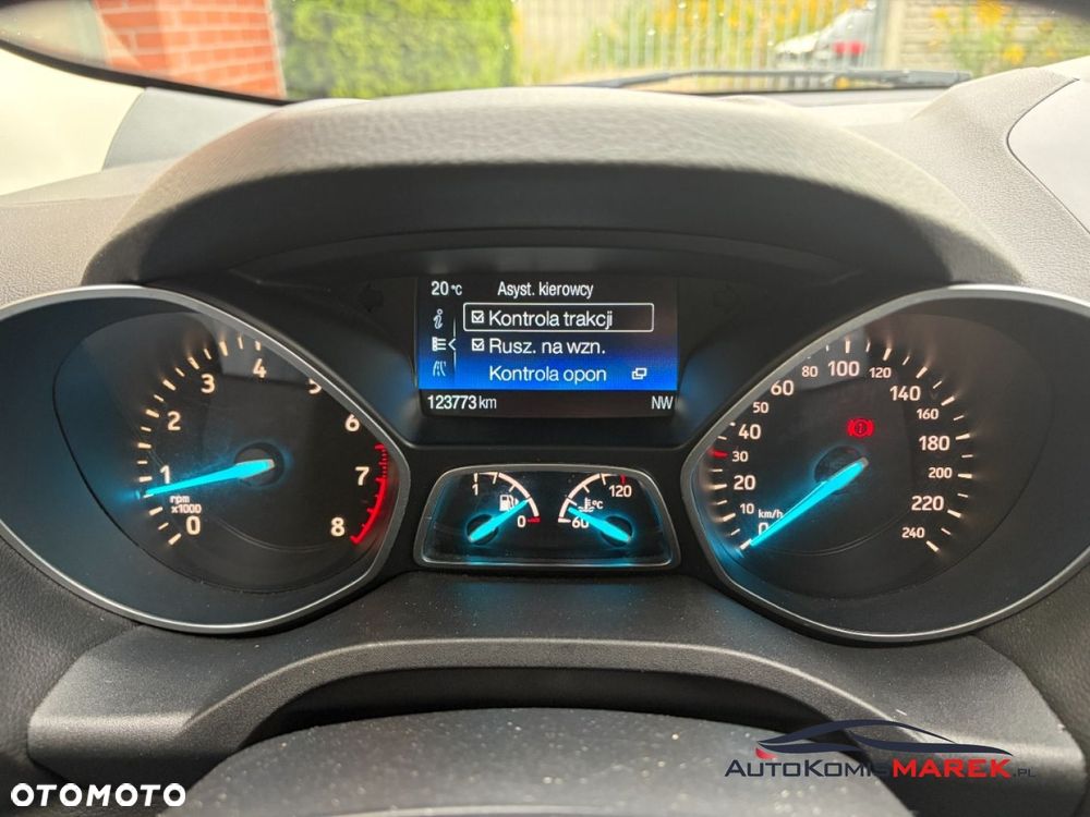 Ford Kuga 1.5 EcoBoost 2x4 Trend - 10