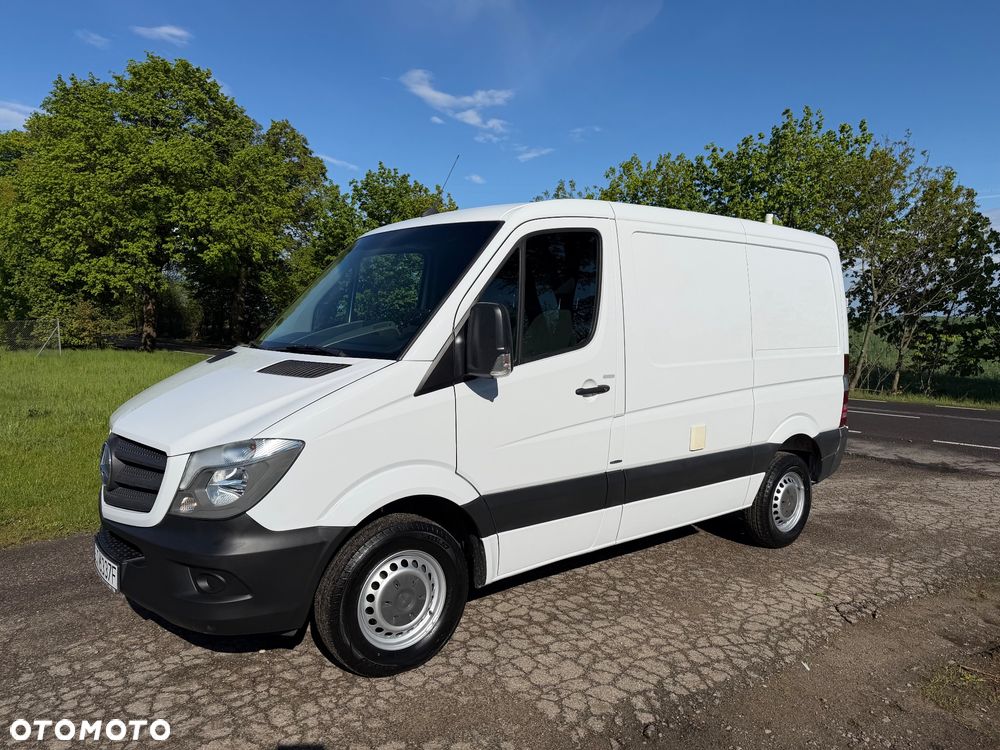 Mercedes-Benz Sprinter - 2
