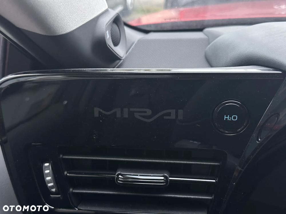Toyota Mirai - 11