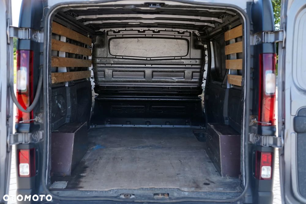 Renault Trafic - 18