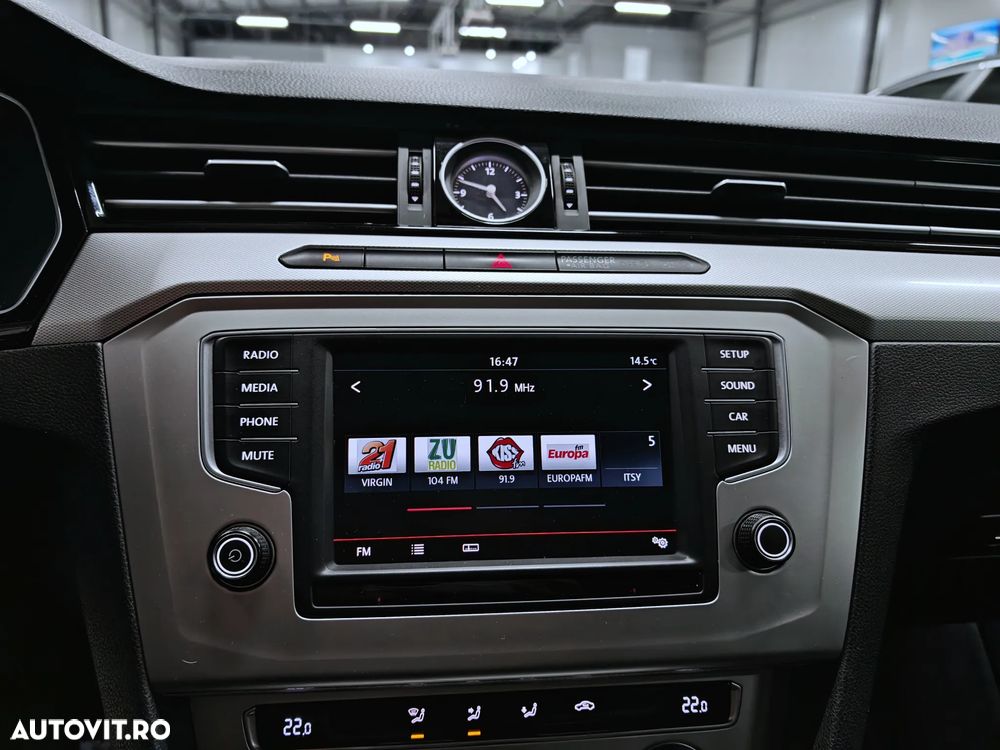 Volkswagen Passat 1.6 TDI (BlueMotion Technology) Comfortline - 17