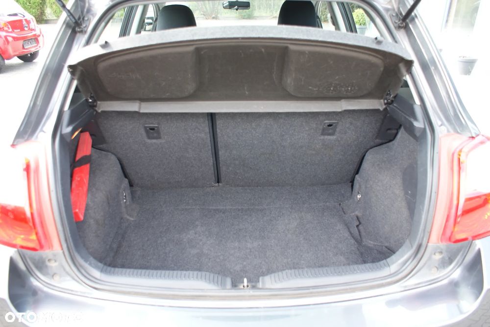 Toyota Auris - 11
