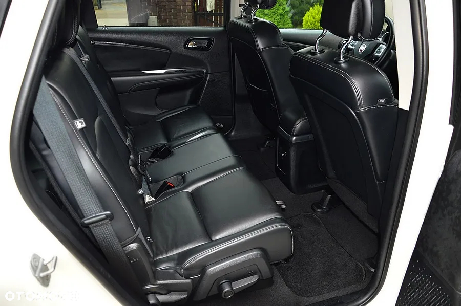 Fiat Freemont 2.0 Multijet 16V DPF Automatik Allrad Black Code - 26
