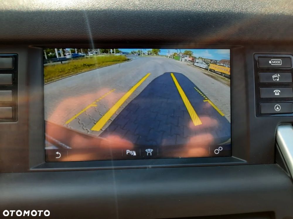 Land Rover Discovery Sport TD4 Sky View - 36