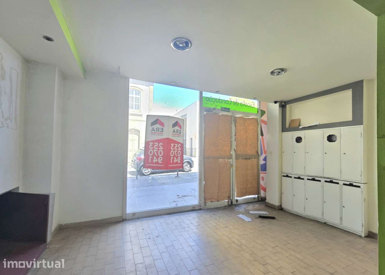 Loja com cerca de 500 m² em localização estratégica no centro de Braga - Grande imagem: 5/21