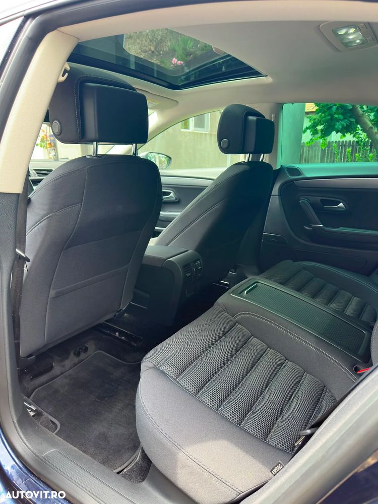 Volkswagen Passat CC - 16