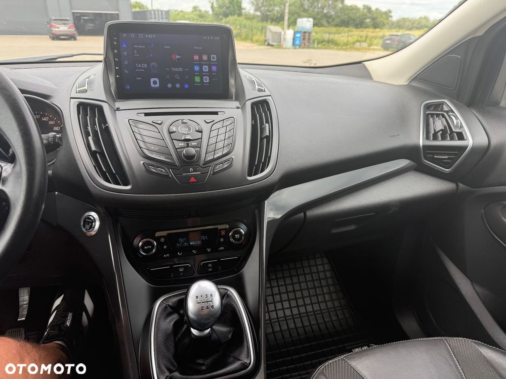 Ford Kuga 2.0 TDCi 2x4 Titanium - 25