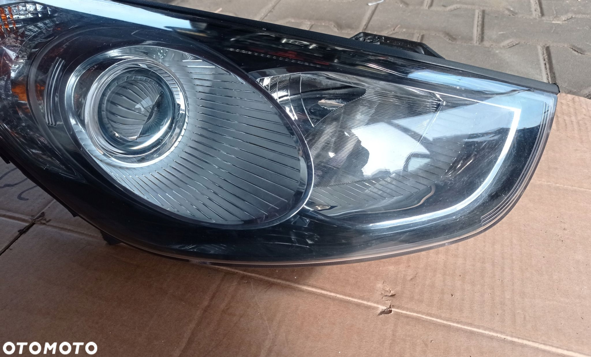HYUNDAI IX35 LAMPA PRZEDNIA LEWA EU - 3