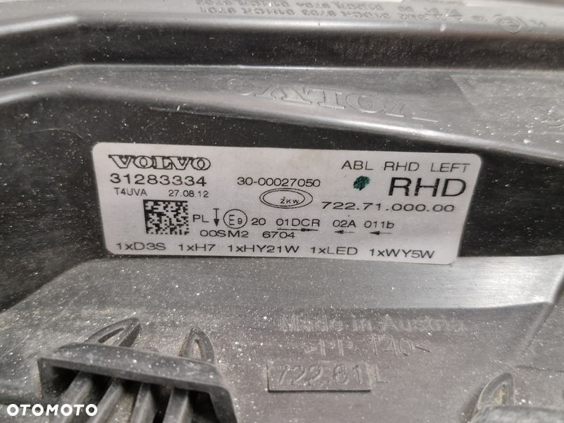 VOLVO V40 2 II LAMPA LEWY PRZÓD LEWA PRZEDNIA REFLEKTOR XENON UK 31283334 - 9