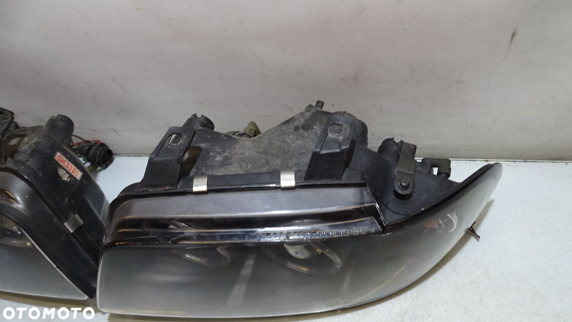 LAMPY PRZEDNIE KPL. AUDI A4 B5 1.9TDI - 6