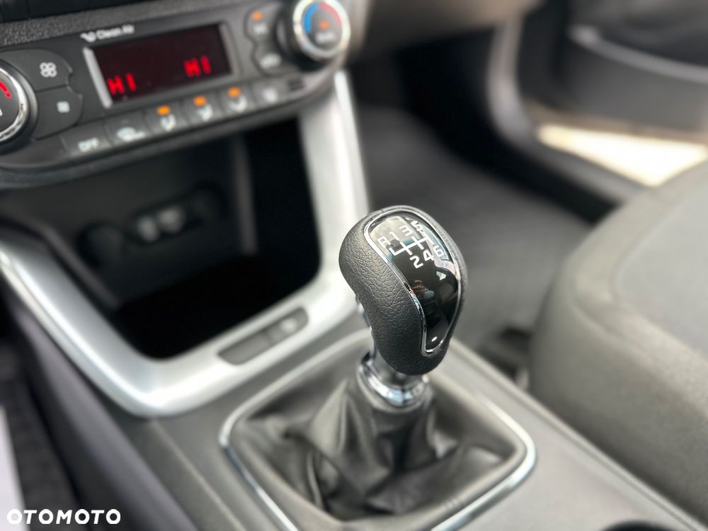 Kia Ceed 1.6 GDI Platinum Edition - 25