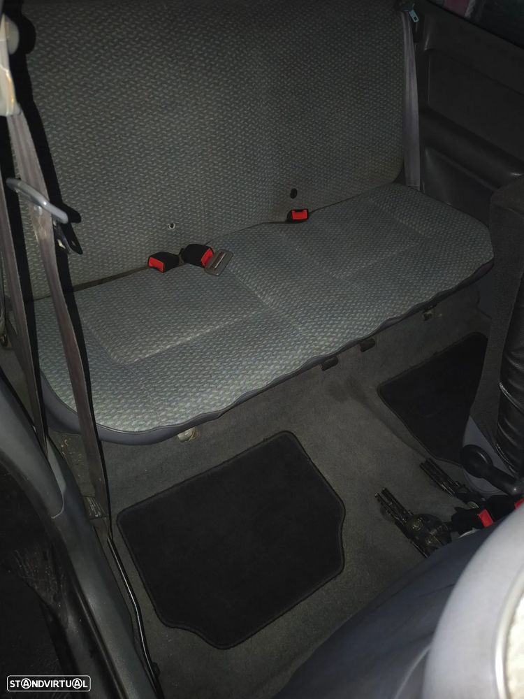 Renault Clio 1.1 RL - 11