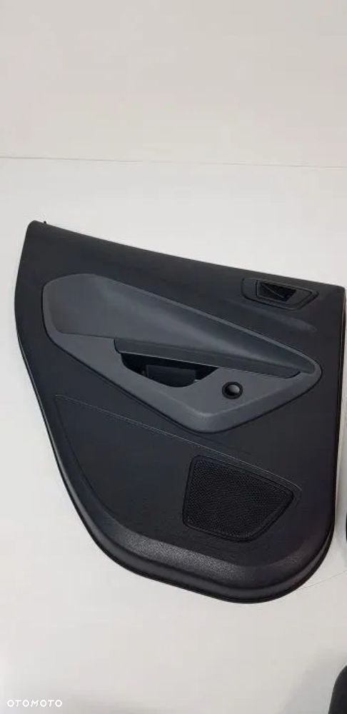 BOCZEK DRZWI LEWY PRAWY TYŁ FORD FIESTA MK7 5D - 2