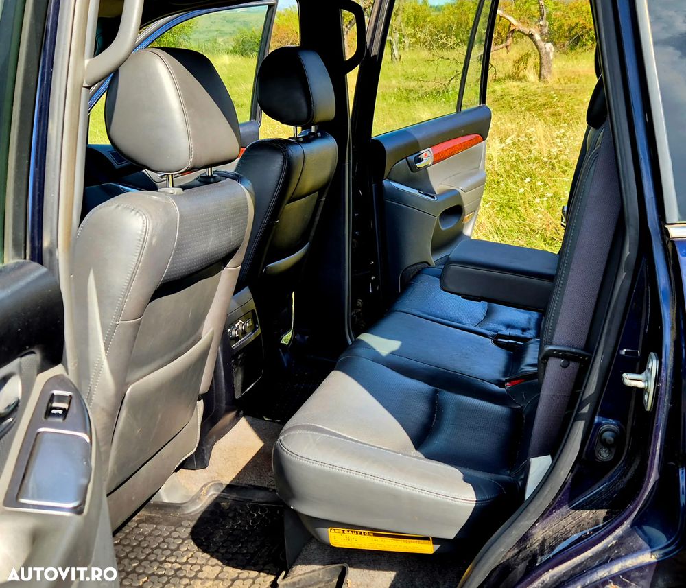 Toyota Land Cruiser 3.0 TD-4D Aut VX - 8