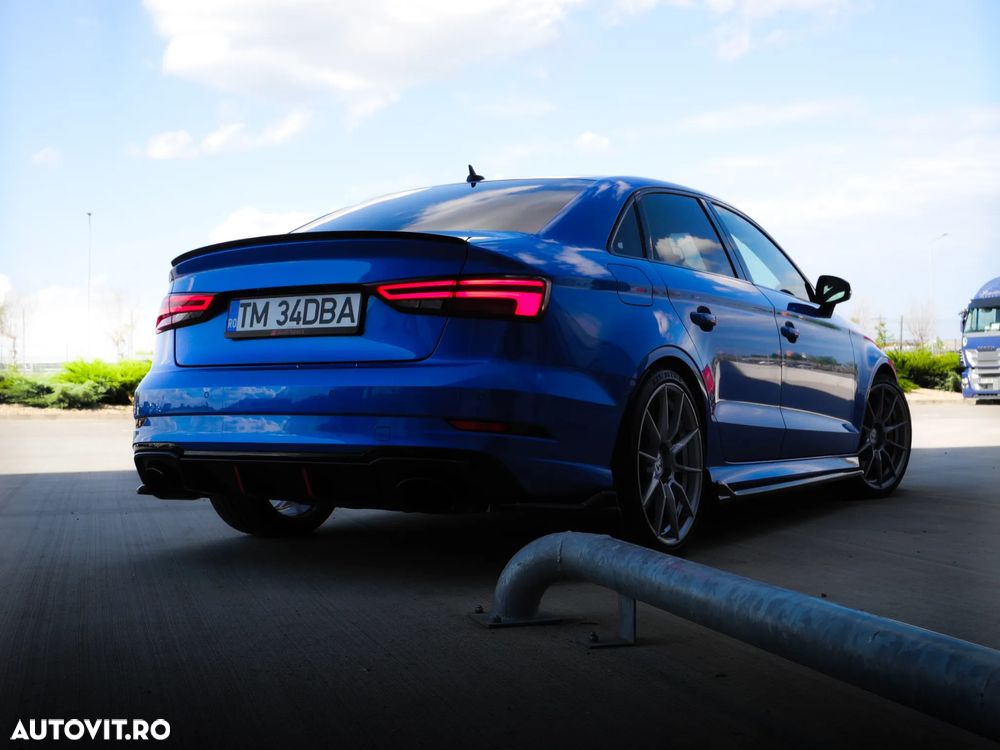 Audi RS3 TFSI quattro S tronic - 6