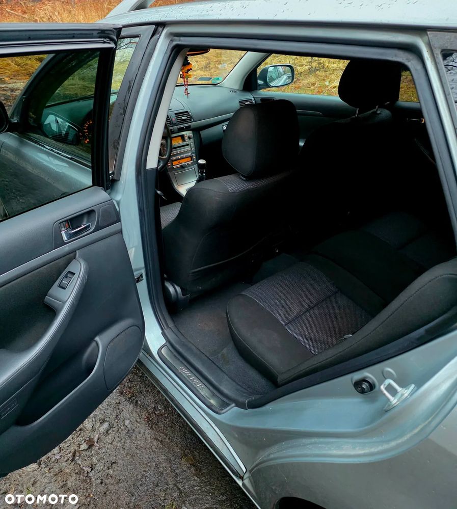 Toyota Avensis 2.2 D-4D Prestige - 10