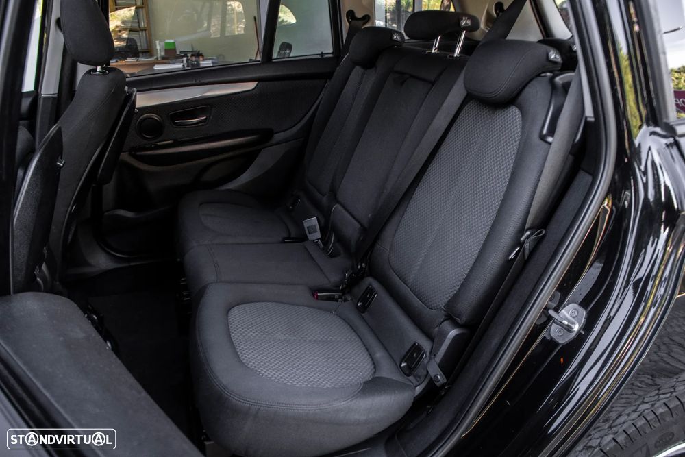 BMW 216 Gran Tourer d Aut. - 25