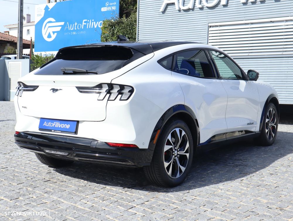 Ford Mustang Mach-E AWD PREMIUM - 17