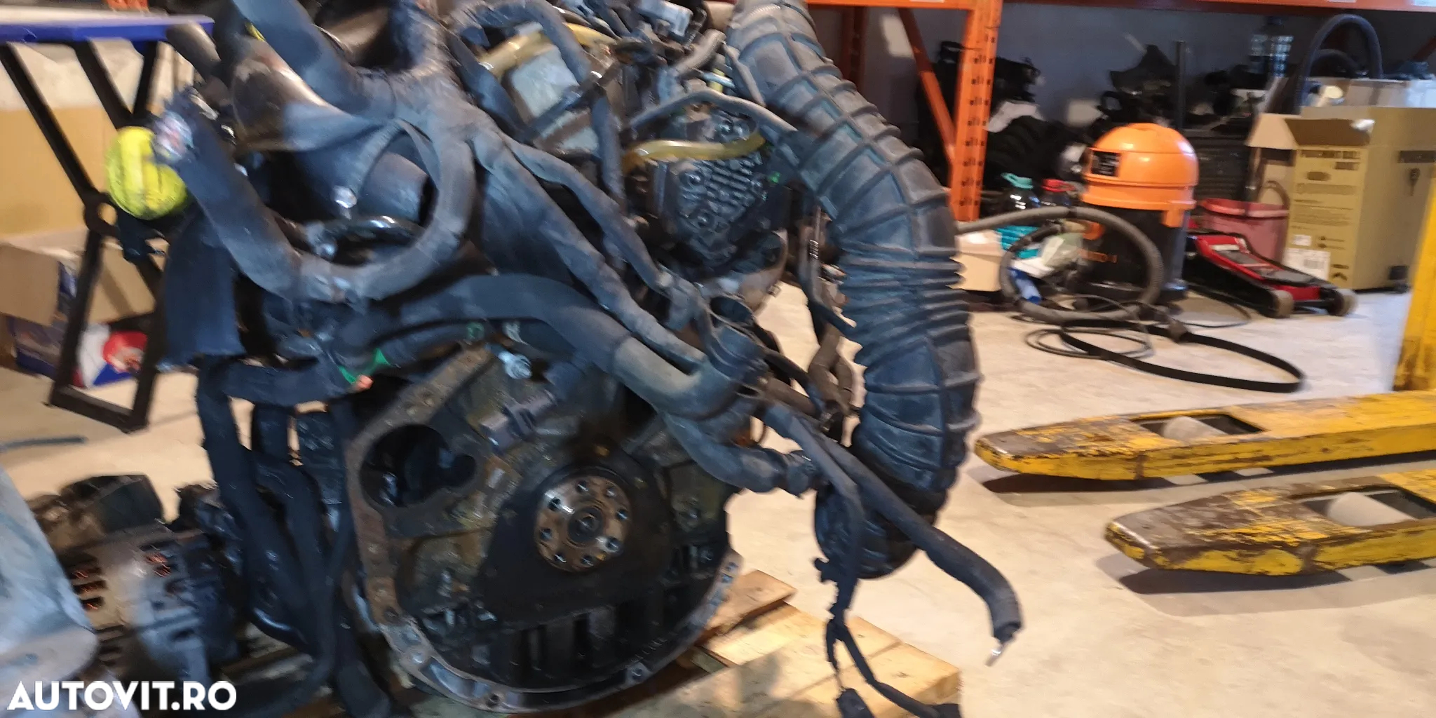 Motor 2.0 dci M9R euro 5 Master Vivaro cutie viteze 6 trepte EGR - 6