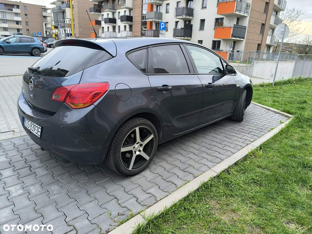 Opel Astra 1.6 - 2