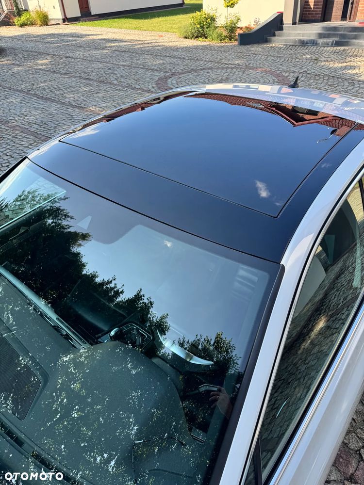 Volkswagen Passat - 20