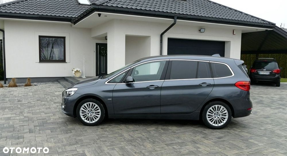 BMW Seria 2 216d Luxury Line - 11