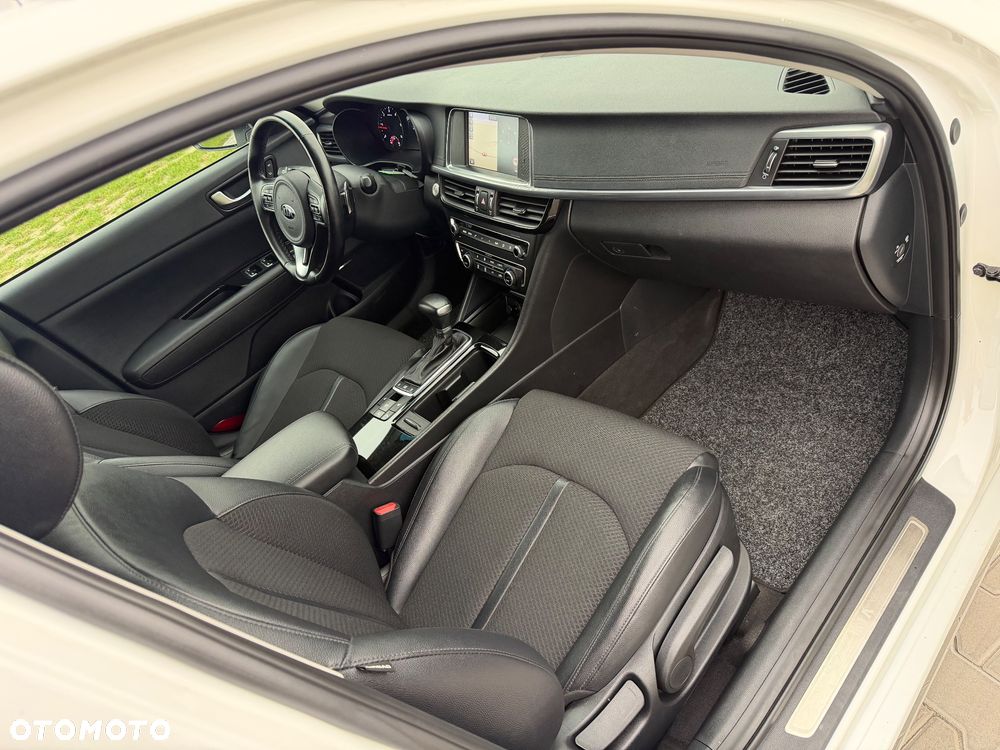 Kia Optima - 19
