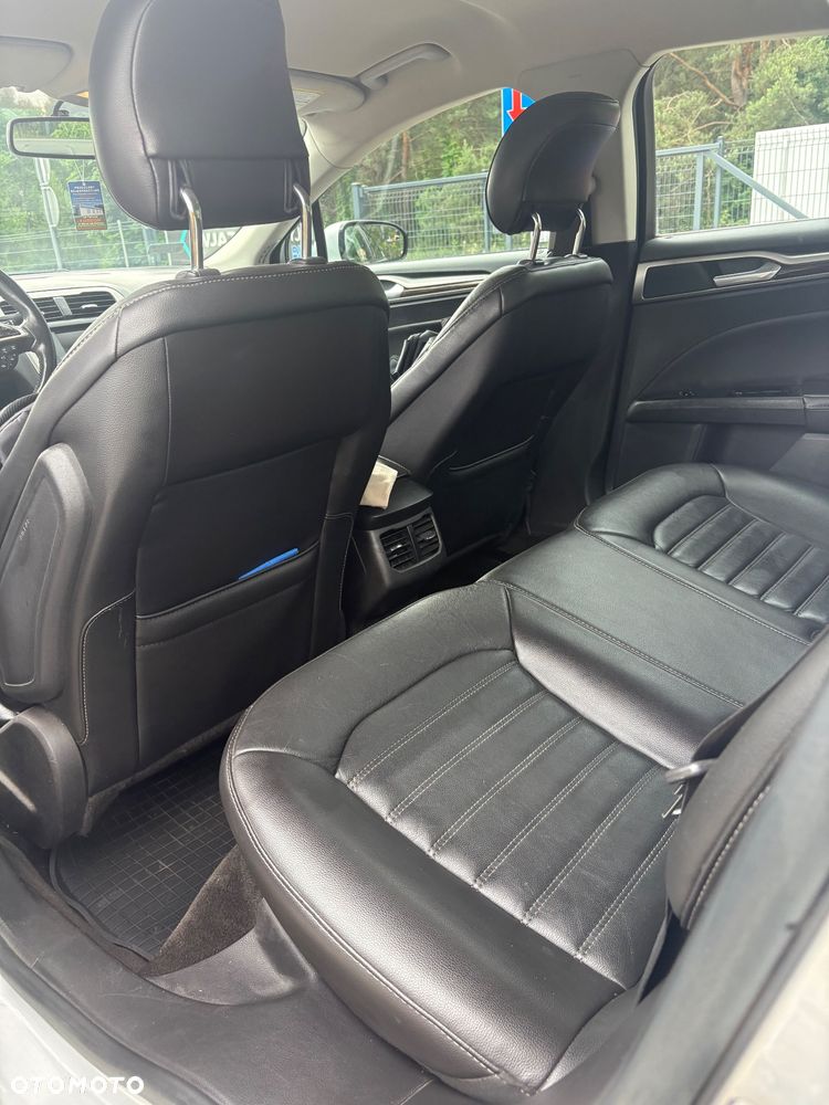 Ford Mondeo - 17
