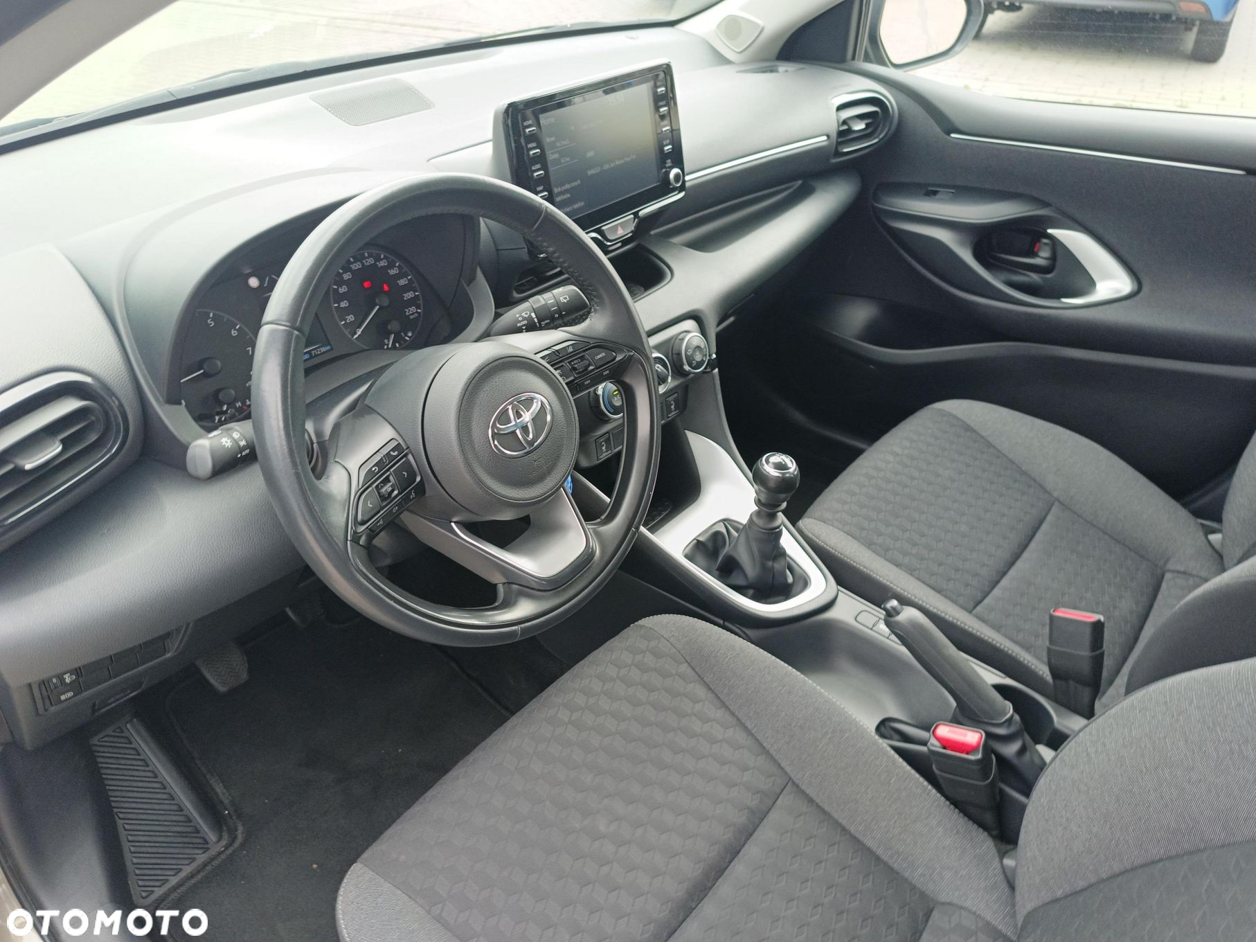 Toyota Yaris - 9