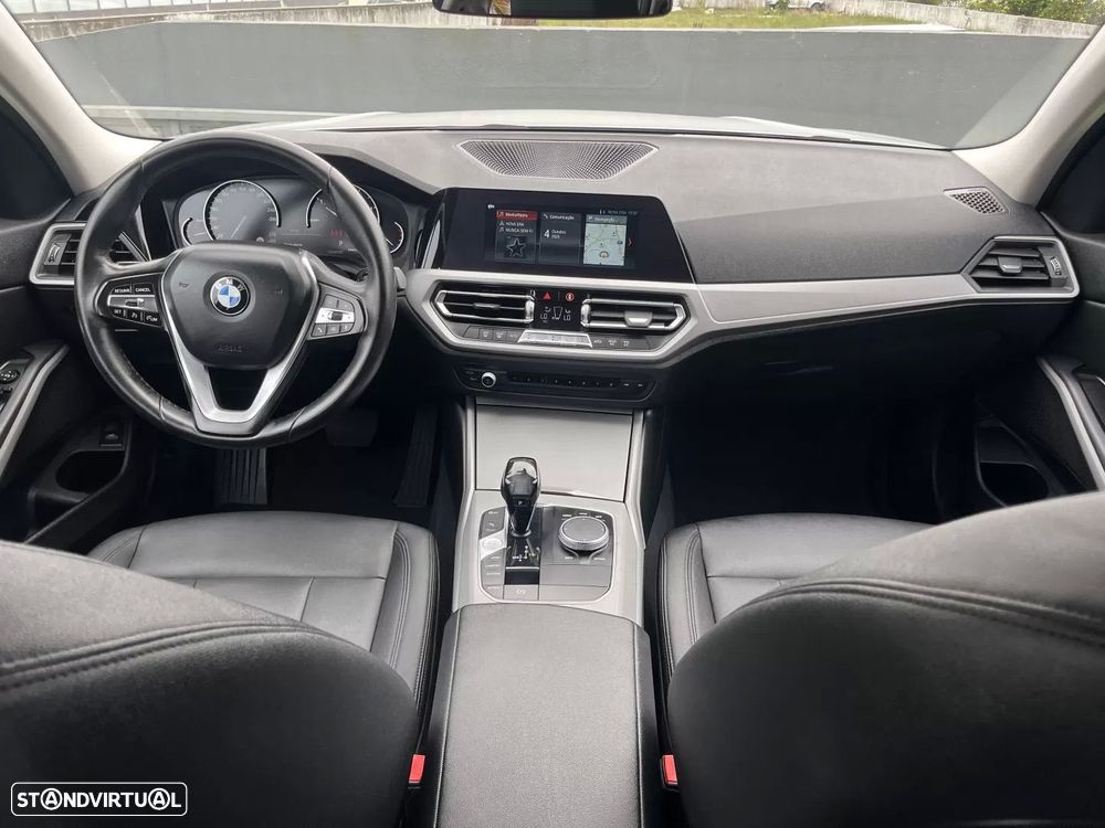 BMW 318 d Touring Aut. Sport Line - 34