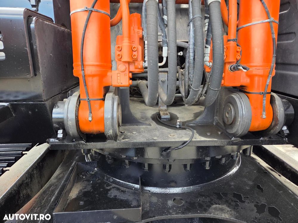 Hitachi ZX250-7, 27,6t, 2020, 6.815h, latime 2,99m, cupa NOUA 1,55mc, lant si papuci NOI, inst picon si inst rotire pe brate, camera spate, camere laterale, gresare automata, ad sapare 7m, ridica 15t, consum 13,1l/h, revizii facute, leasing 4ani-99.000 Eur+t - 14