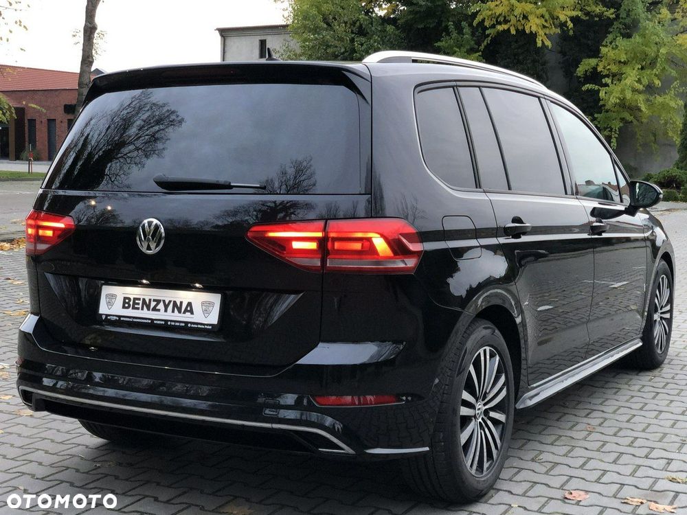 Volkswagen Touran - 4