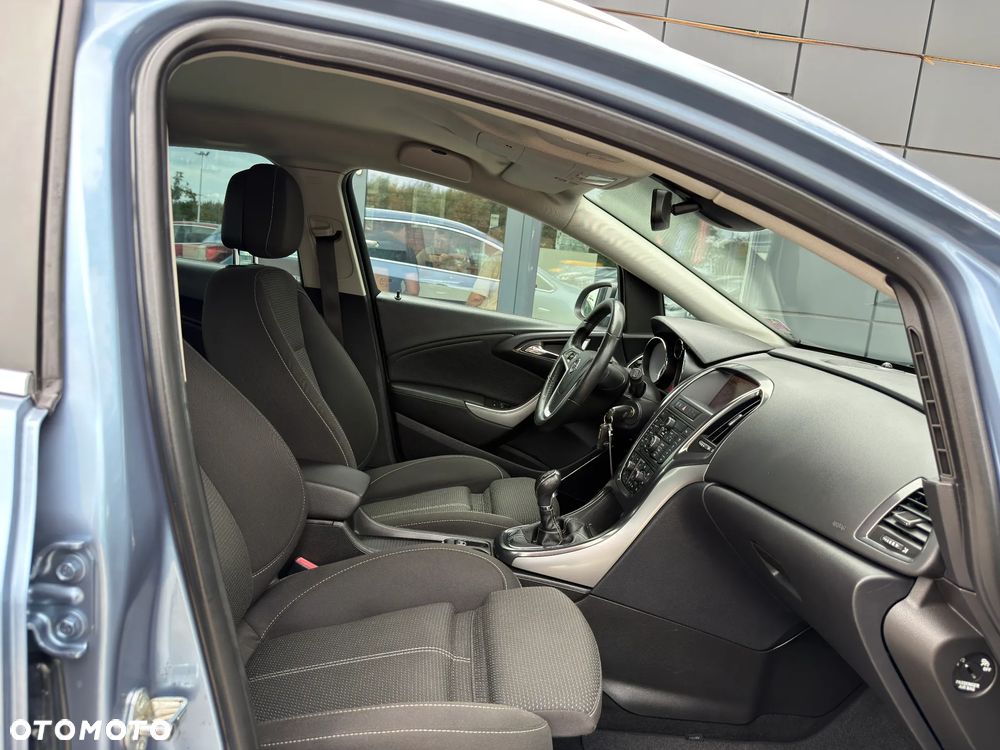 Opel Astra 1.4 T Cosmo - 27