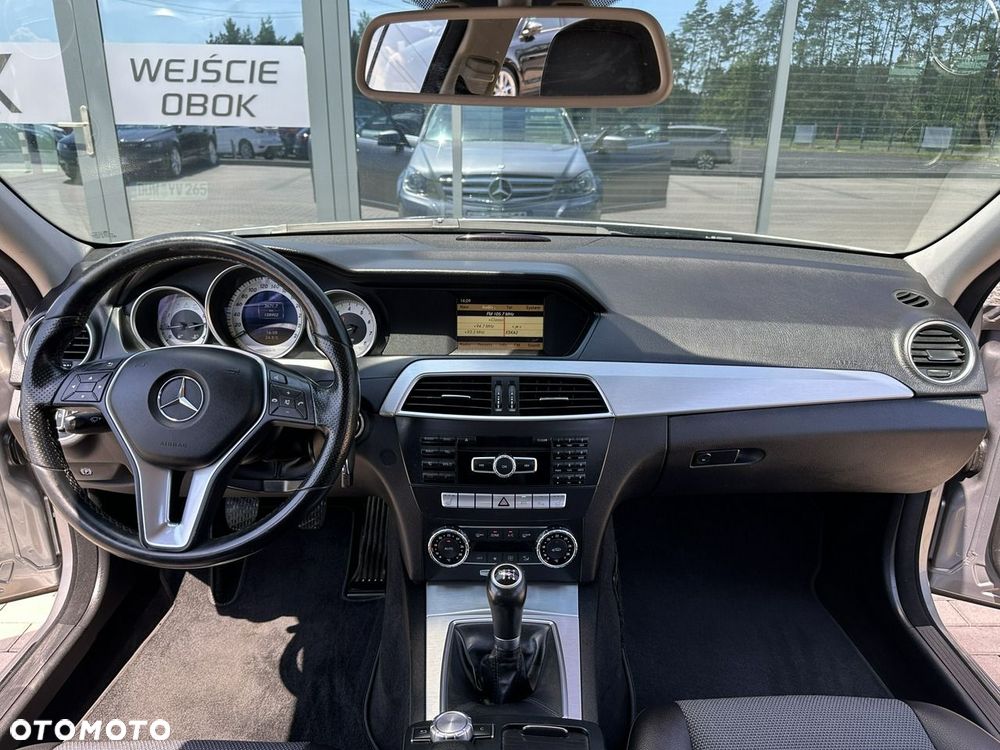 Mercedes-Benz Klasa C 180 BlueEFFICIENCY Avantgarde - 9