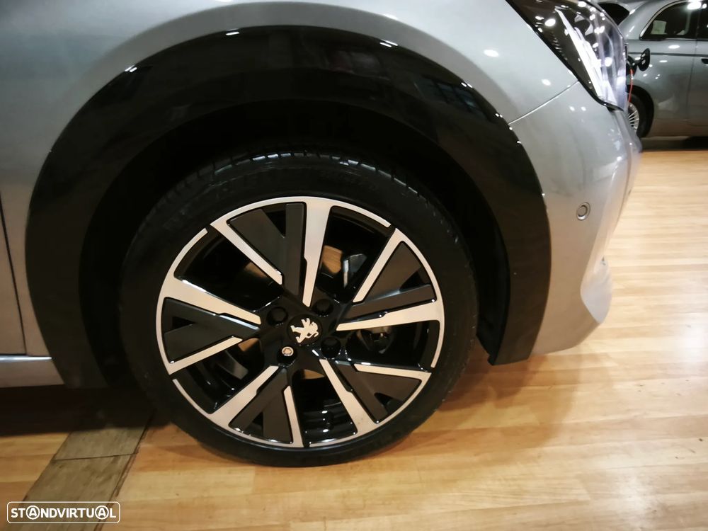 Peugeot 208 PureTech 100 GT - 55