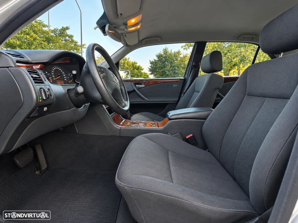 Mercedes-Benz E 270 - 8