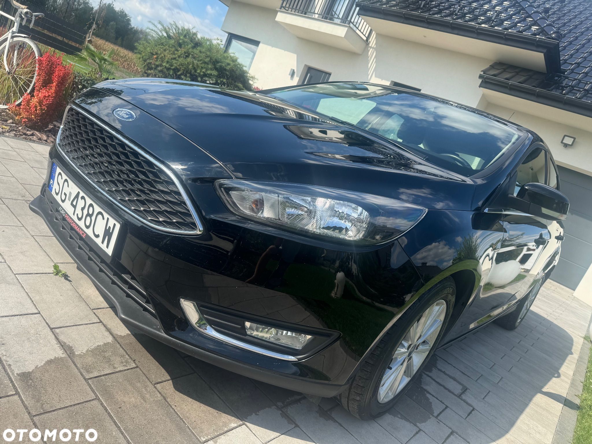 Ford Focus 1.5 EcoBoost Start-Stopp-System TITANIUM - 1